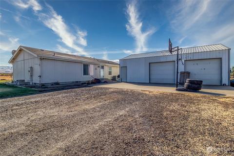 84542 Grant Rd, Milton Freewater, OR 97862
