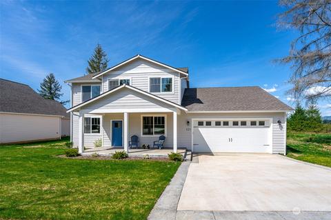 121 Redwood Ln, Onalaska, WA 98570