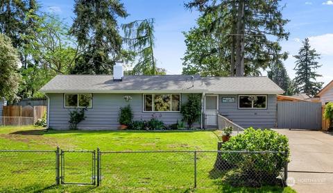 18424 2nd Ave S, Burien, WA 98148
