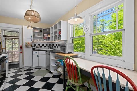 139 29th Ave E, Seattle, WA 98112 photo 5