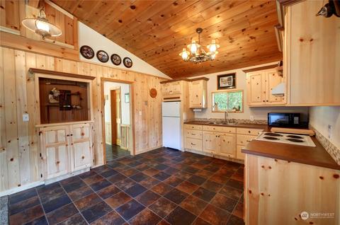 868 Twisp River Rd, Twisp, WA 98856 photo 7