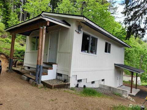 812 N 5th St, Shelton, WA 98584