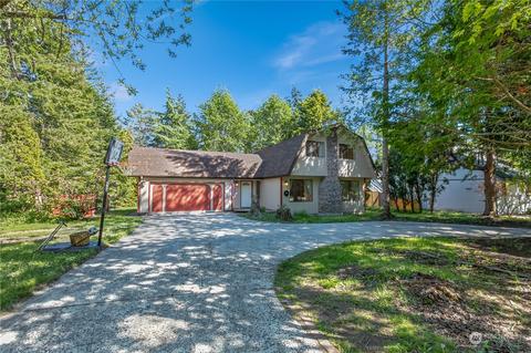 332 Snohomish Dr, La Conner, WA 98257