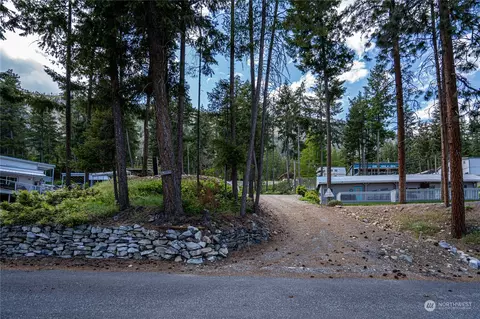 12245 S Lakeshore Rd #74, Chelan, WA 98816
