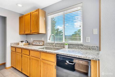 22710 W 13th Pl, Bothell, WA 98021 photo 13