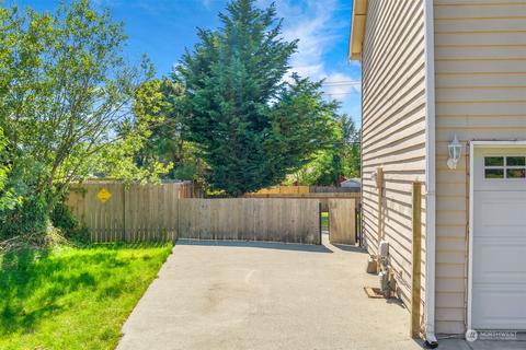 22710 W 13th Pl, Bothell, WA 98021 photo 6