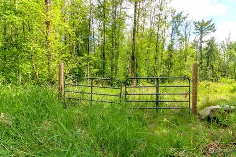 15345 Case Rd SW, Rochester, WA 98579