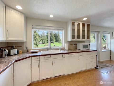 131 Hogans Vis, Sequim, WA 98382 photo 8