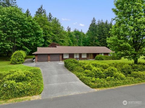 4305 Foxhall Dr NE, Olympia, WA 98516