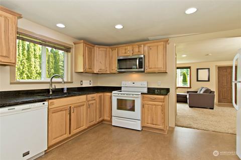 35311 312th Way SE, Enumclaw, WA 98022 photo 12