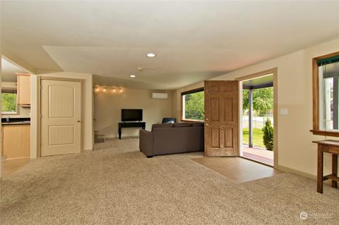 35311 312th Way SE, Enumclaw, WA 98022 photo 9
