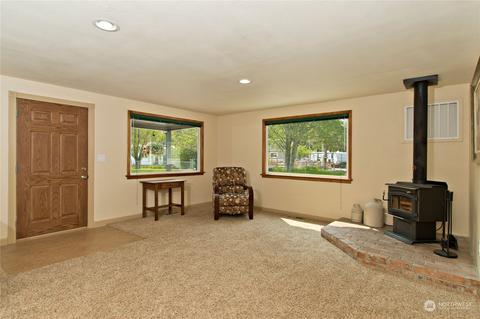 35311 312th Way SE, Enumclaw, WA 98022 photo 8