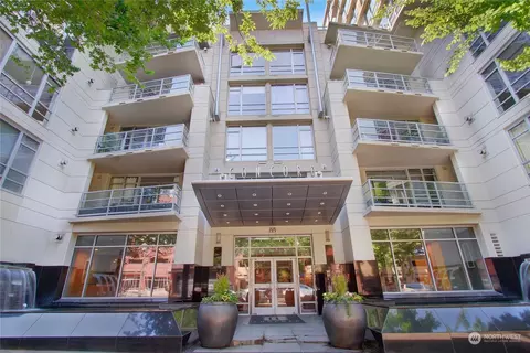2929 1st Ave #709, Seattle, WA 98121
