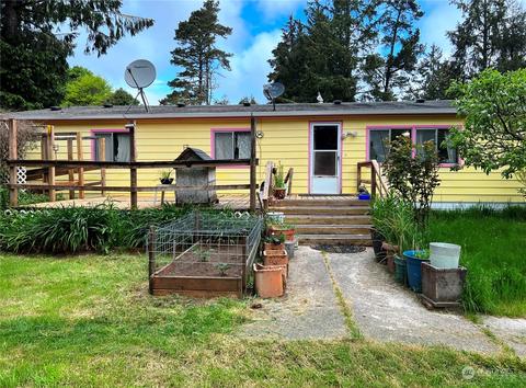 3202 318th St, Ocean Park, WA 98640