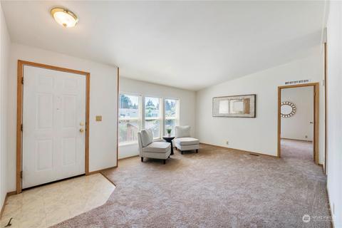 725 190th St E, Spanaway, WA 98387 photo 6