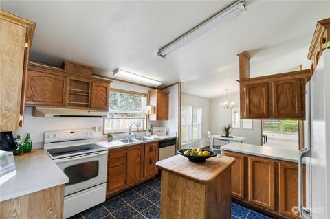725 190th St E, Spanaway, WA 98387 photo 12