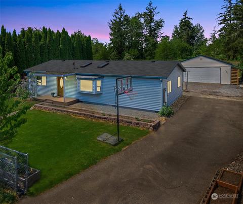 8118 14th Ave E, Tacoma, WA 98404