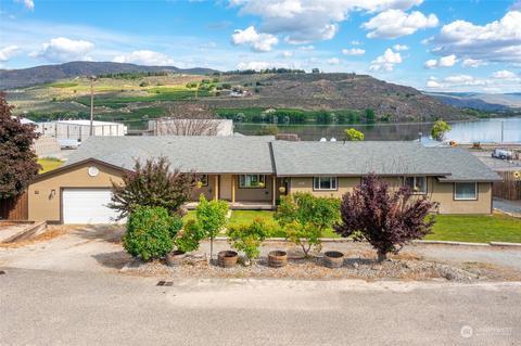 115 Pryor Dr, Pateros, WA 98846
