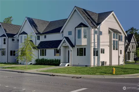 6101 Vista Dr, Ferndale, WA 98248