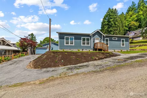 112 SE Church St, Winlock, WA 98596