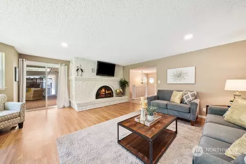23855 SE 472nd St, Enumclaw, WA 98022 photo 5