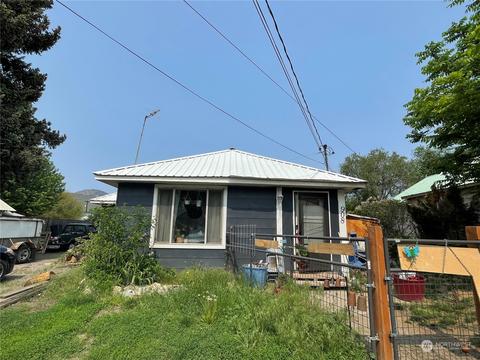 908 1st Ave S, Okanogan, WA 98840