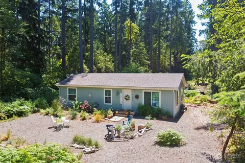 11216 106th St, Anderson Island, WA 98303