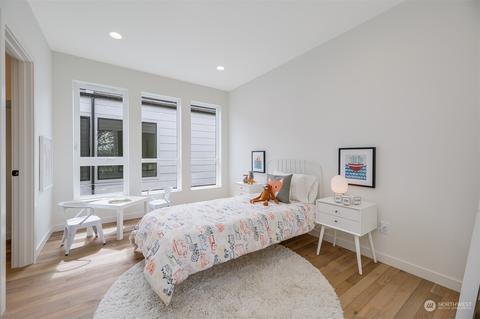 426 24th Ave E, Seattle, WA 98112 photo 22