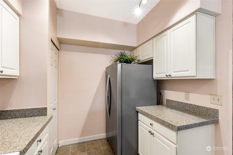 2009 196th St SE #E203, Bothell, WA 98012 photo 4