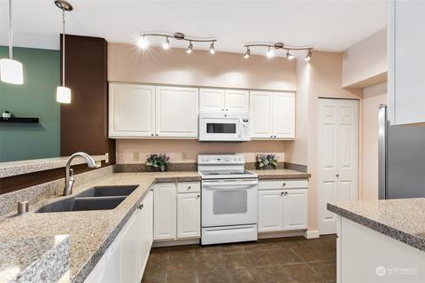 2009 196th St SE #E203, Bothell, WA 98012 photo 3