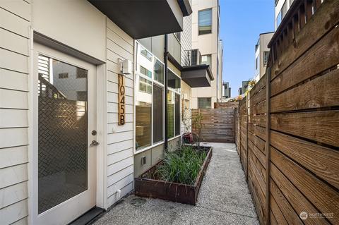 1045 S Cloverdale St #B, Seattle, WA 98108