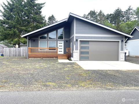 243 Olympic View Ave NE, Ocean Shores, WA 98569