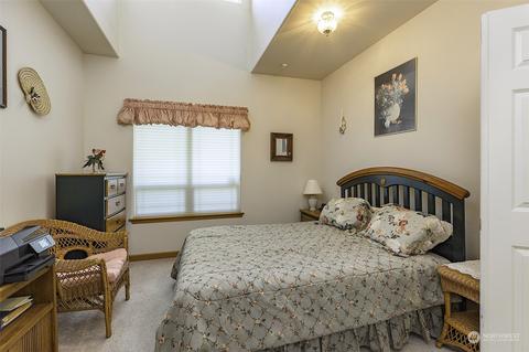 14006 136th Street Ct E, Orting, WA 98360 photo 15