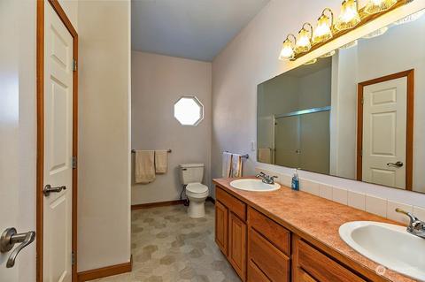 14006 136th Street Ct E, Orting, WA 98360 photo 25