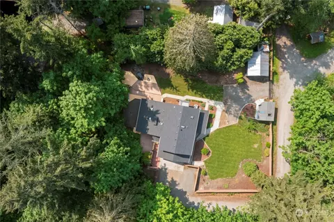 19814 7th St E, Lake Tapps, WA 98391