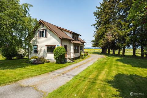 17601 Peterson Rd, Burlington, WA 98233