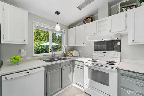 24323 9th Ave W, Bothell, WA 98021 photo 6