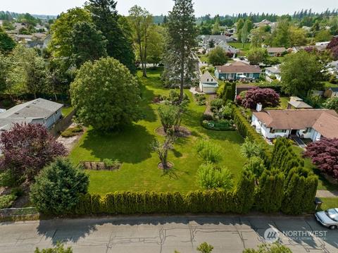 1393 Florence St, Enumclaw, WA 98022 photo 3