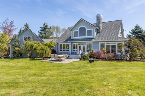 202 Lake Of The Hills Loop, Sequim, WA 98382