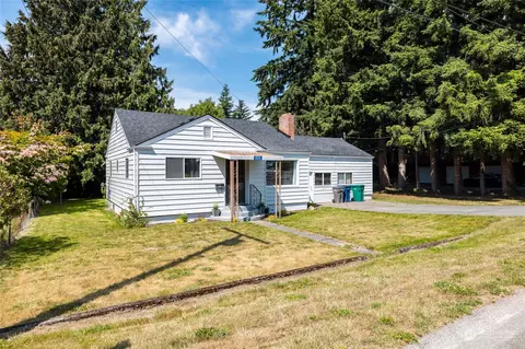 1515 E Fairhaven Ave, Burlington, WA 98233