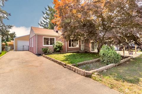 1224 115th St S, Tacoma, WA 98444