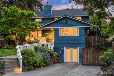 15833 33rd Ave NE, Lake Forest Park, WA 98155