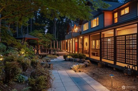 25525 77th Ave SW, Vashon, WA 98070