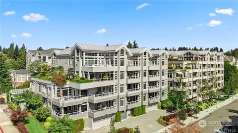 602 5th St #4003, Kirkland, WA 98033