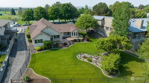 430 Broadmoor St, Richland, WA 99352