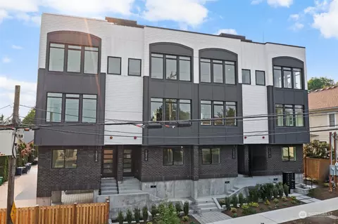 1021 C 6th Ave N, Seattle, WA 98109