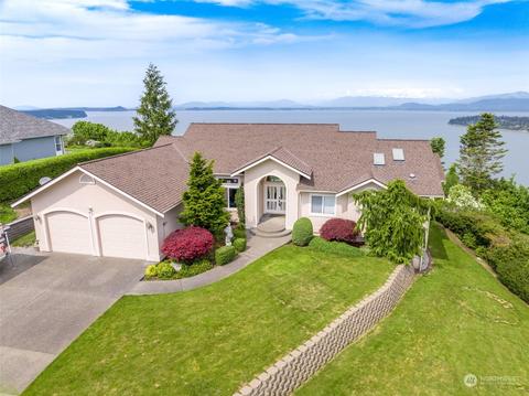 268 Alta Via Dr, Camano Island, WA 98282