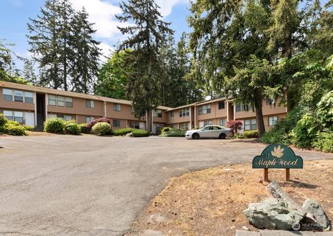 1201 SW Harrier Cir #103, Oak Harbor, WA 98277