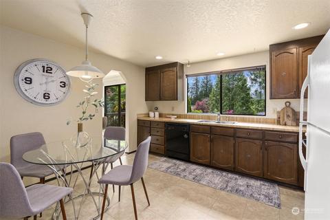 9623 NE 204th Pl, Bothell, WA 98011 photo 8