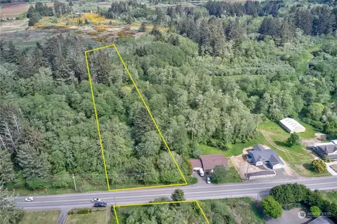 6207 Sandridge Rd, Long Beach, WA 98631